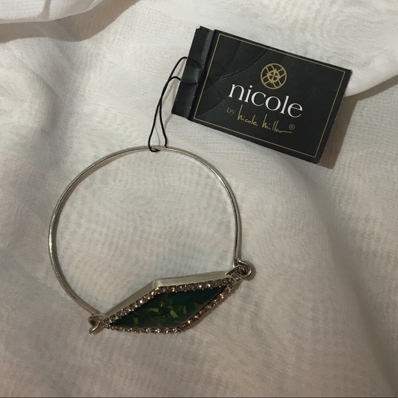 Green bracelet - Picture 2 of 5